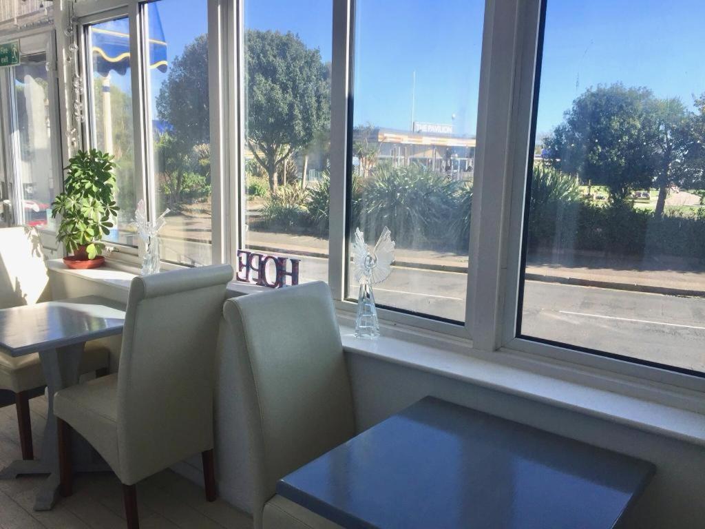 Seaview Sanctuary Hotel Eastbourne Bagian luar foto
